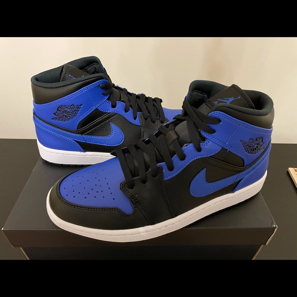 Air Jordan 1 Mid